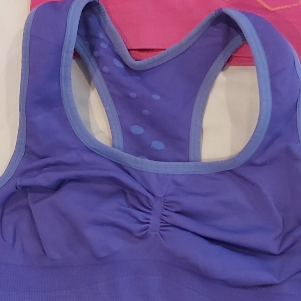 Sports bra